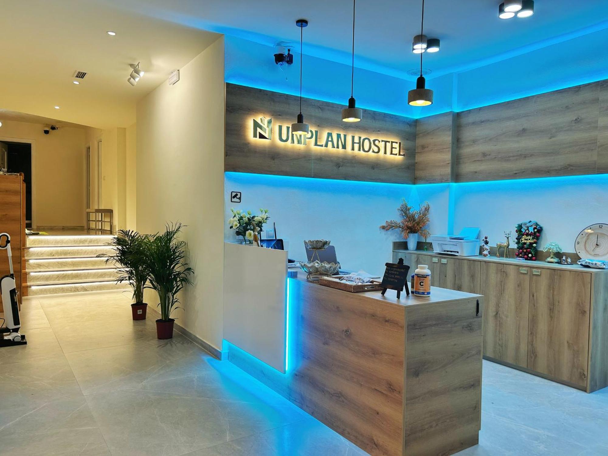 Unplan Hostel Мадрид Екстериор снимка